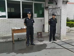 廣州保安遇到緊急事件，臨危不亂!